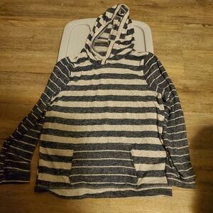 Men's gray & blue stripped hoodie